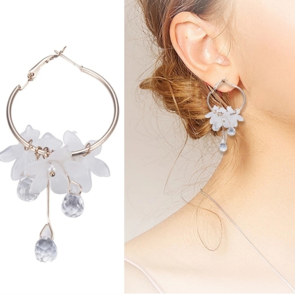 Acrylic Flowers Crystals 2 Earrings in One